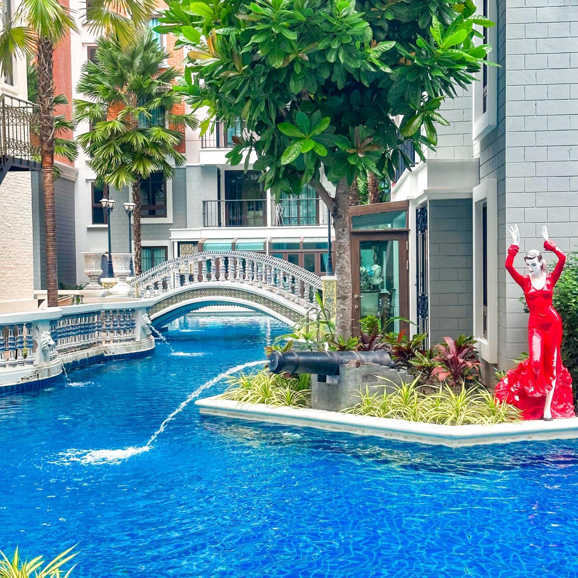 Espana Resort Jomtien Beach Pattaya Exteriör bild