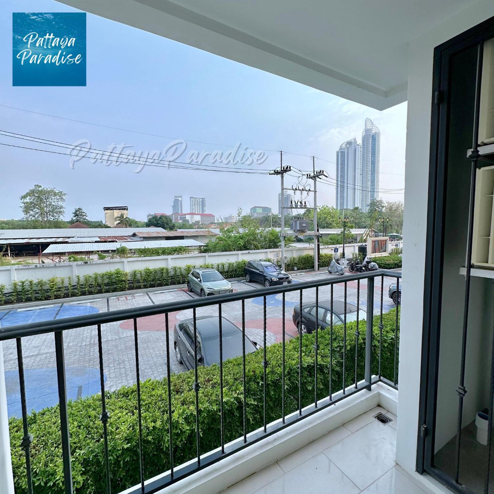 Espana Resort Jomtien Beach Pattaya Exteriör bild
